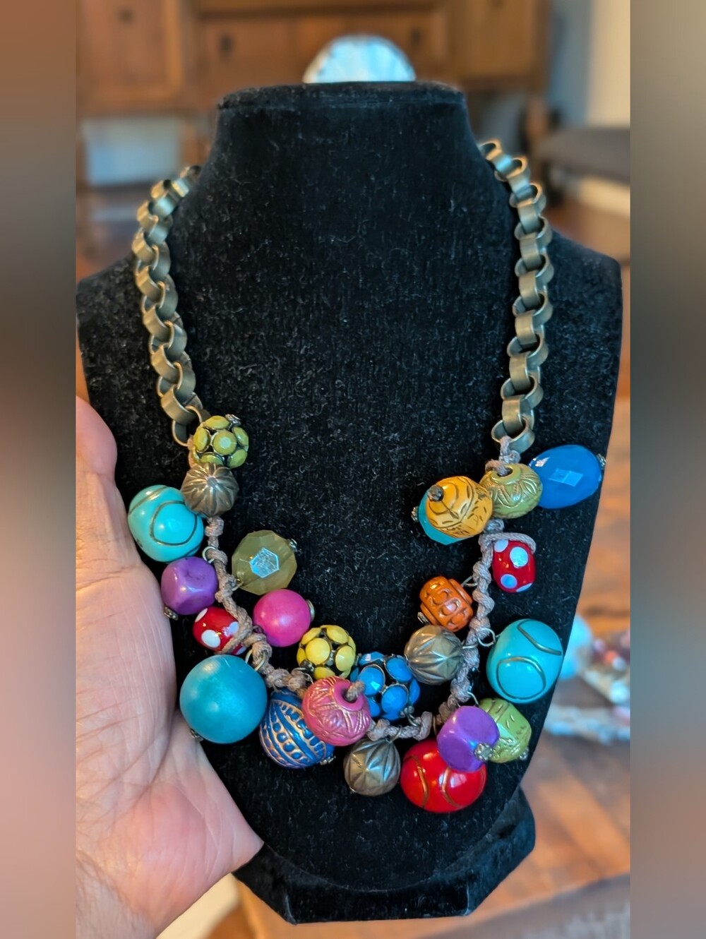 Colorful Beaded Statement Necklace - Multicolor - Picture 2 of 9